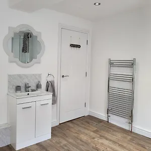 https://the-admirals-rest.yorkshirehotels.net
